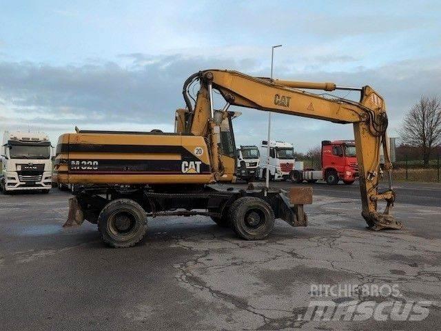 CAT M320 Lastik tekerli ekskavatörler
