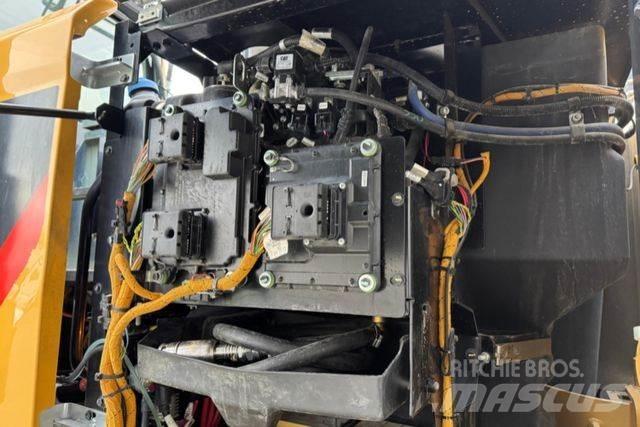 CAT | M320F Oilquick Diger