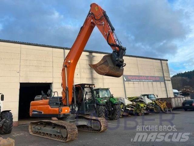 Doosan DX 225 LC-5 Paletli ekskavatörler