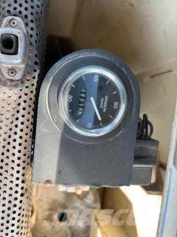 Fuchs 713 Lastik tekerli ekskavatörler