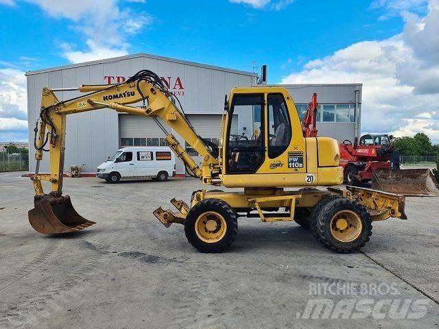 Komatsu PW 110 Lastik tekerli ekskavatörler