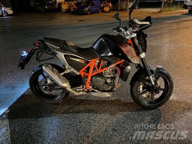 KTM 690 DUKE Diger kamyonlar