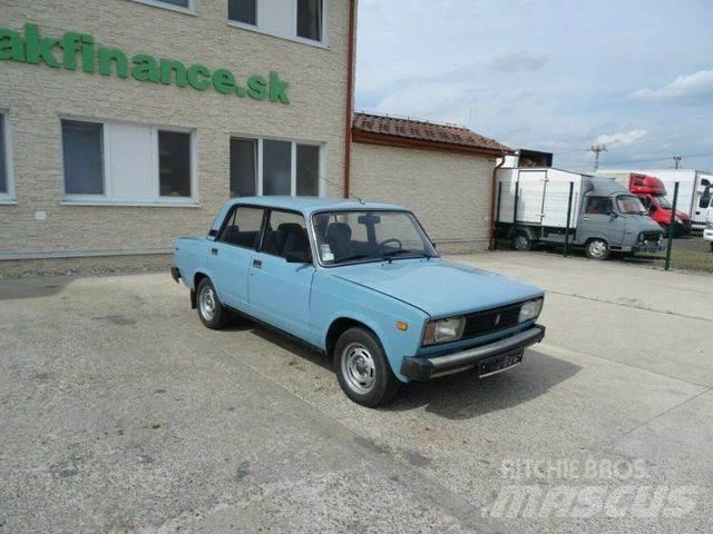 Lada 2105 vin 656 Otomobiller