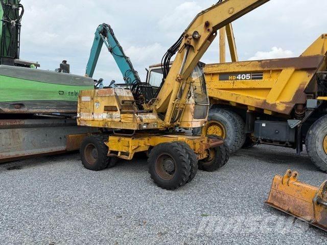 Liebherr A902 Lastik tekerli ekskavatörler