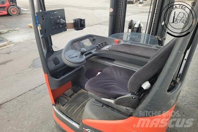 Linde R12B Reach truck - depo içi istif araçları