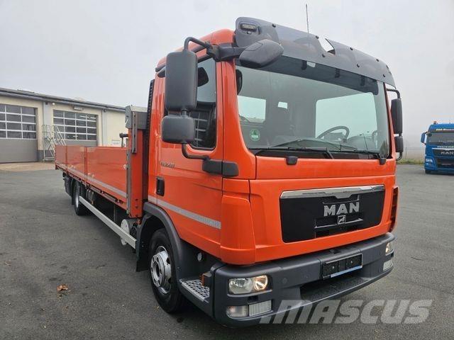 MAN 12.220 Flatbed kamyonlar