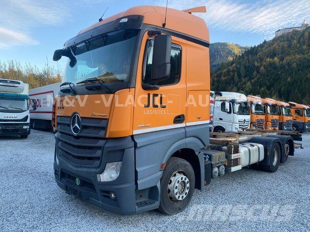 Mercedes-Benz 2542 Çekiciler