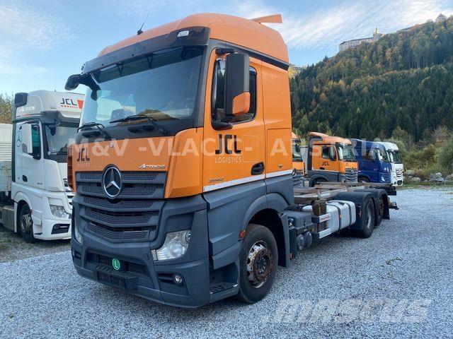Mercedes-Benz 2542 Çekiciler