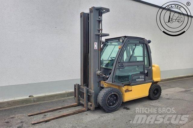 Nissan YG1D2A320 Dizel forkliftler
