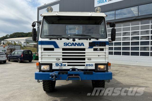 Scania 93M 250 4x4 Flatbed kamyonlar