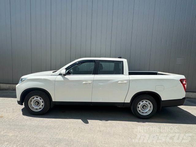 Ssangyong MUSSO Pikaplar