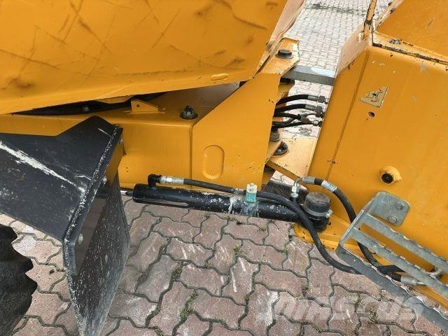 Thwaites MACH443 Diger