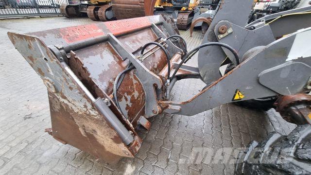 Volvo L30B Pro Tekerlekli yükleyiciler