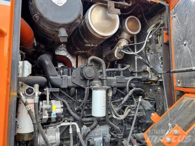 Doosan DL300 Tekerlekli yükleyiciler