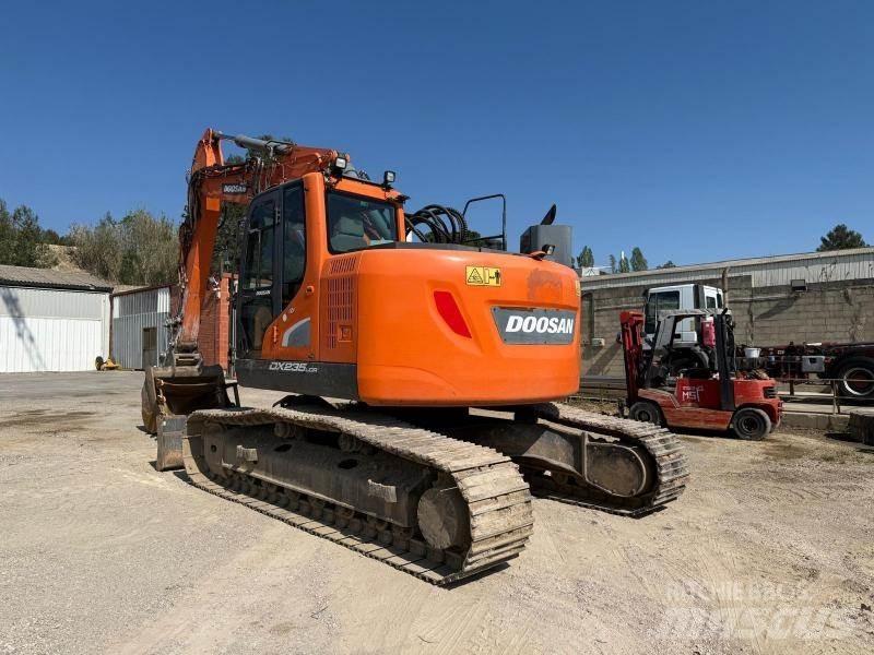 Doosan DX235LCR Paletli ekskavatörler