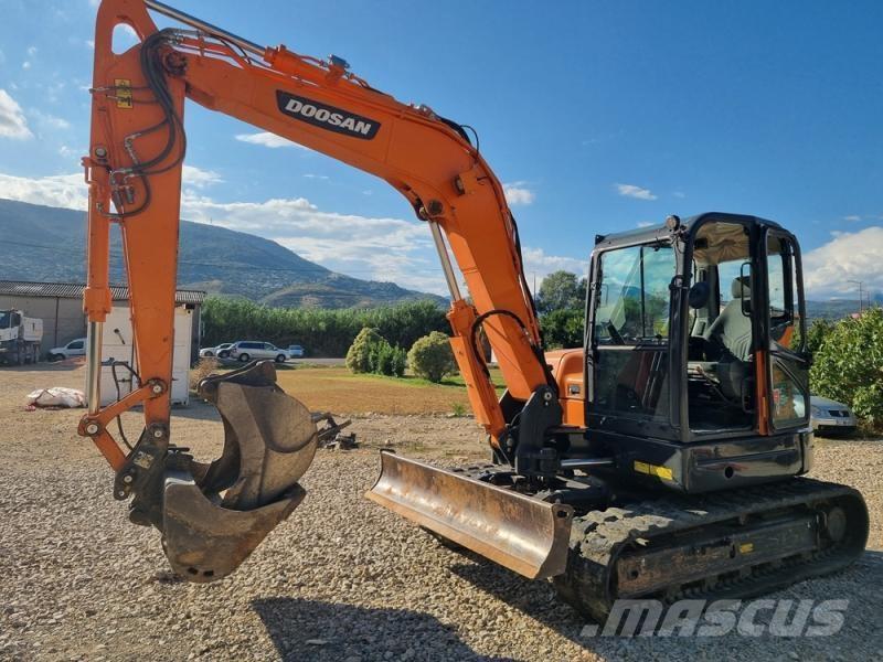 Doosan DX85 Mini ekskavatörler, 7 tona dek