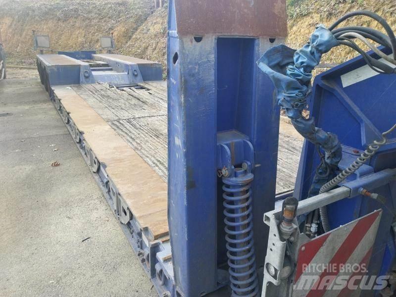 Faymonville S43 Araç nakil yari çekicileri