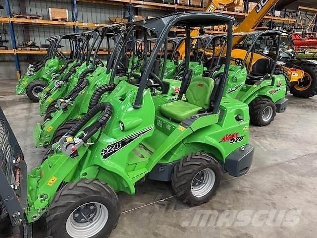 Avant 528 Skid steer loderler