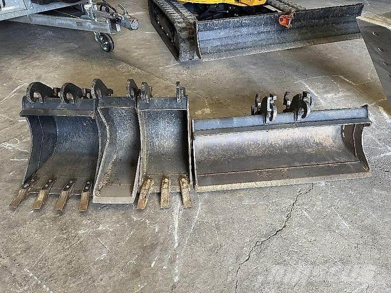 JCB 8035 ZTS Paletli ekskavatörler