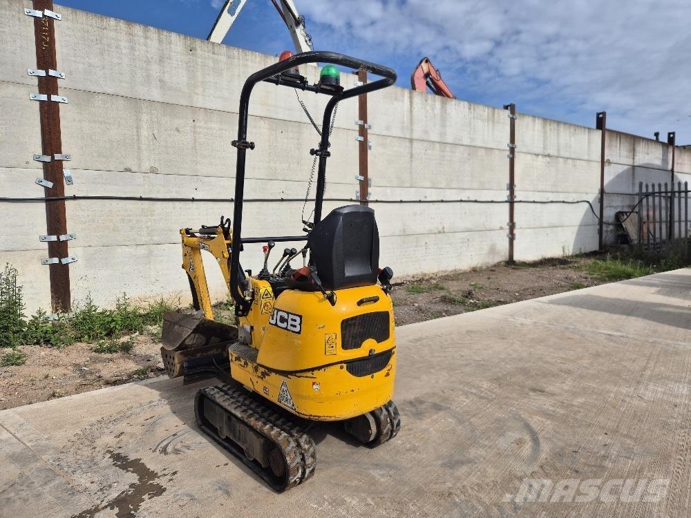 JCB 8008 Paletli ekskavatörler