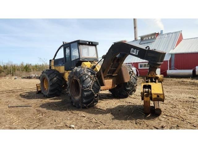 CAT 525C Skidder Diger