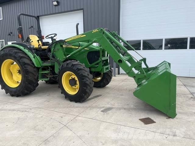 John Deere 5625 Diger