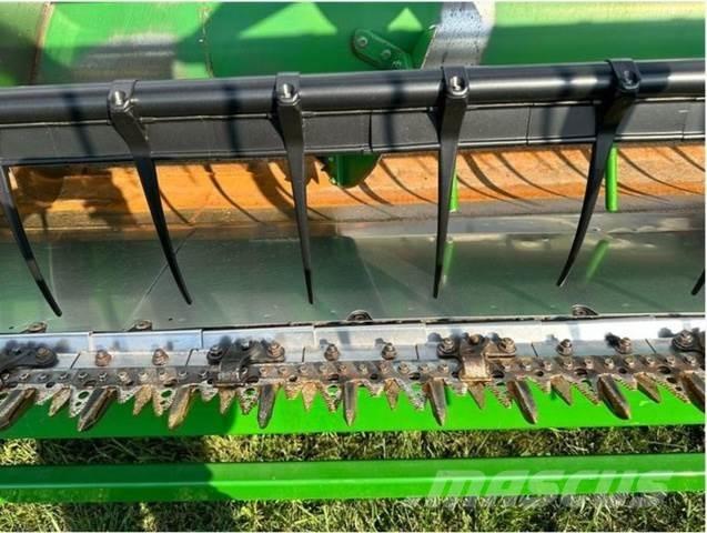 John Deere 630F Diger