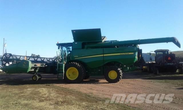 John Deere S670 Diger
