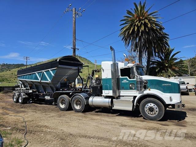 Kenworth T800B Diger