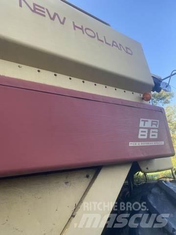 New Holland TR86 Diger