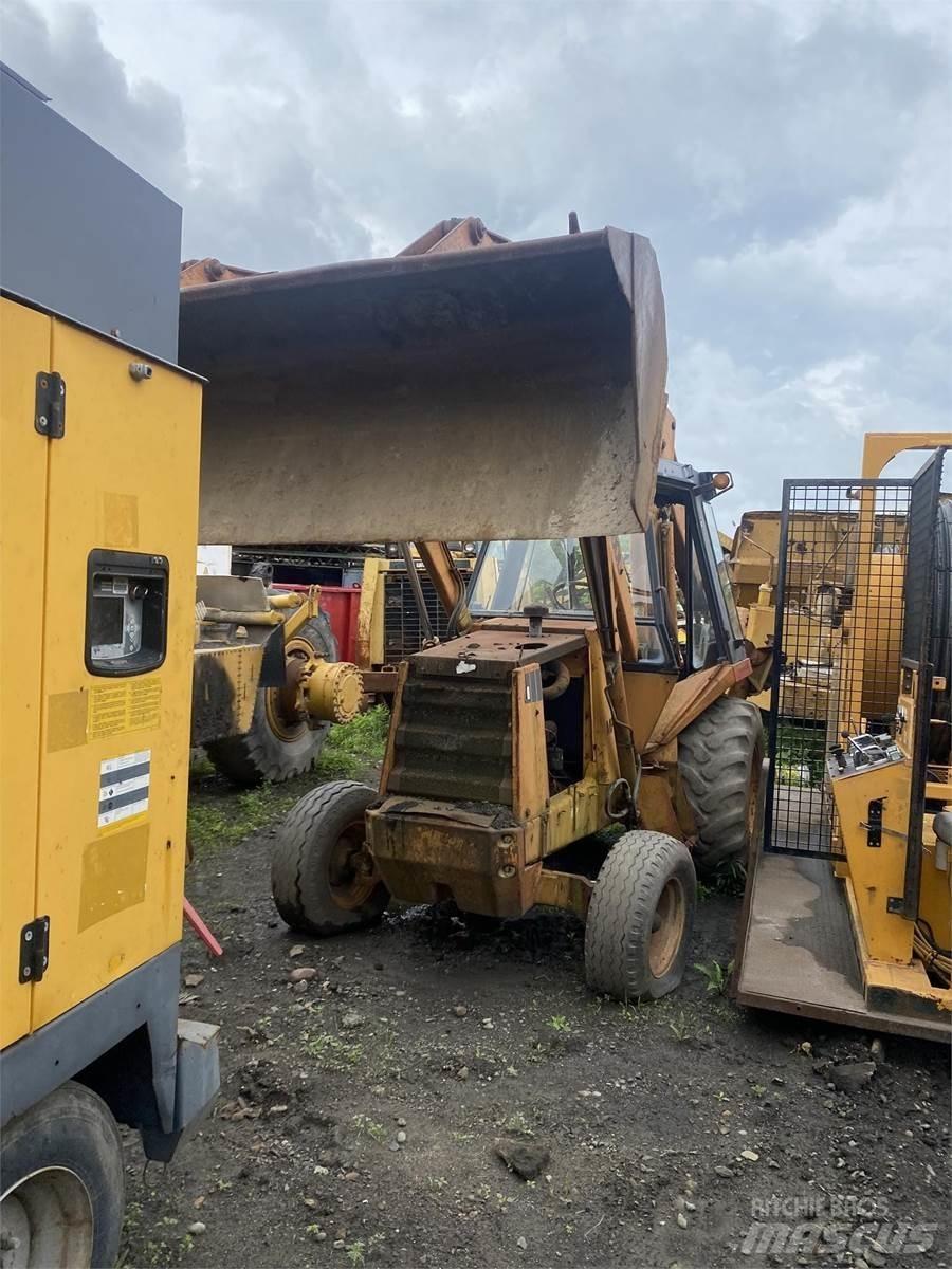 CASE 580D Kazıcı yükleyiciler - beko loder