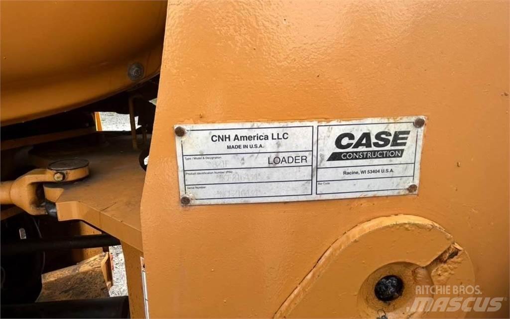CASE 821F Tekerlekli yükleyiciler