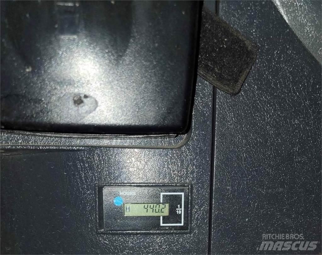 CASE CX60C Paletli ekskavatörler