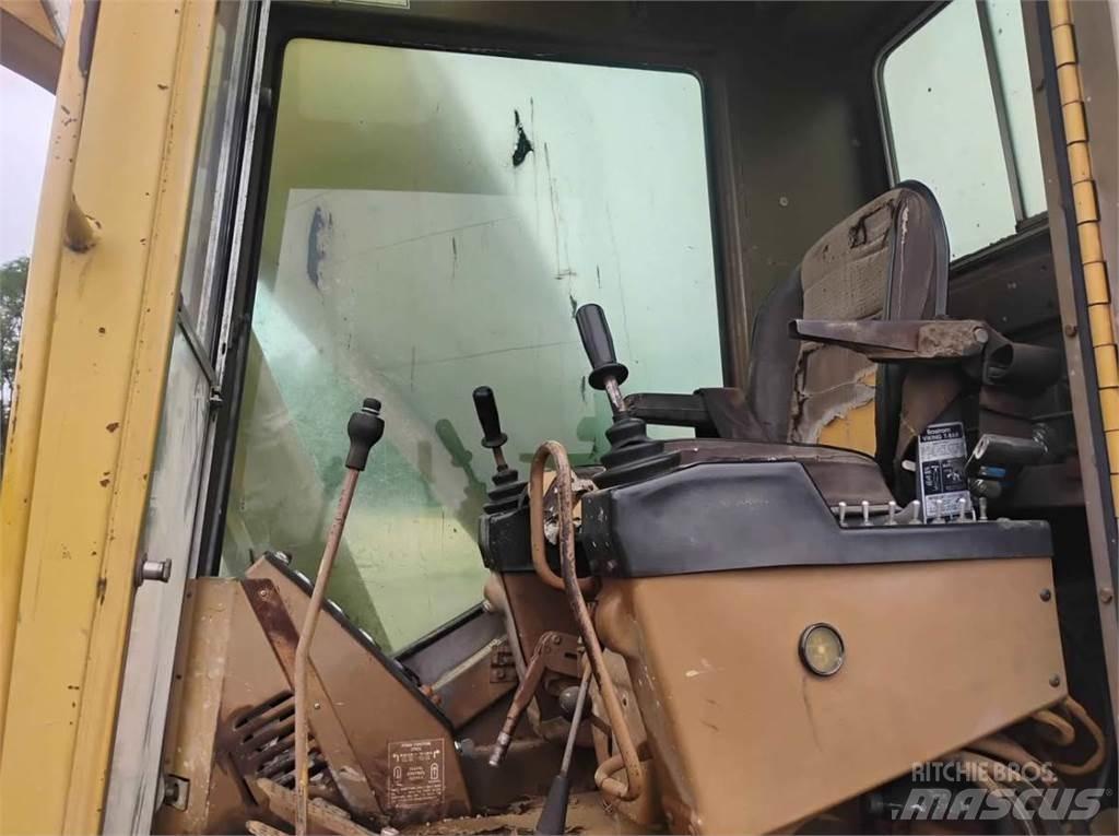 CAT 225 LC Paletli ekskavatörler