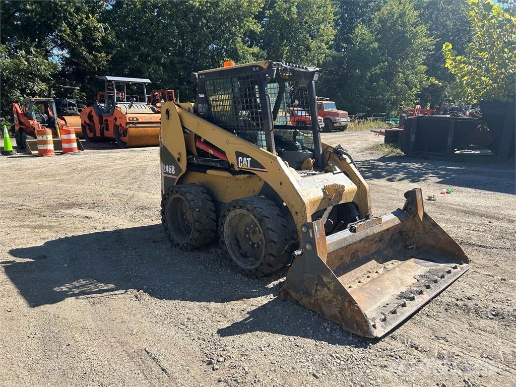 CAT 246B Skid steer loderler