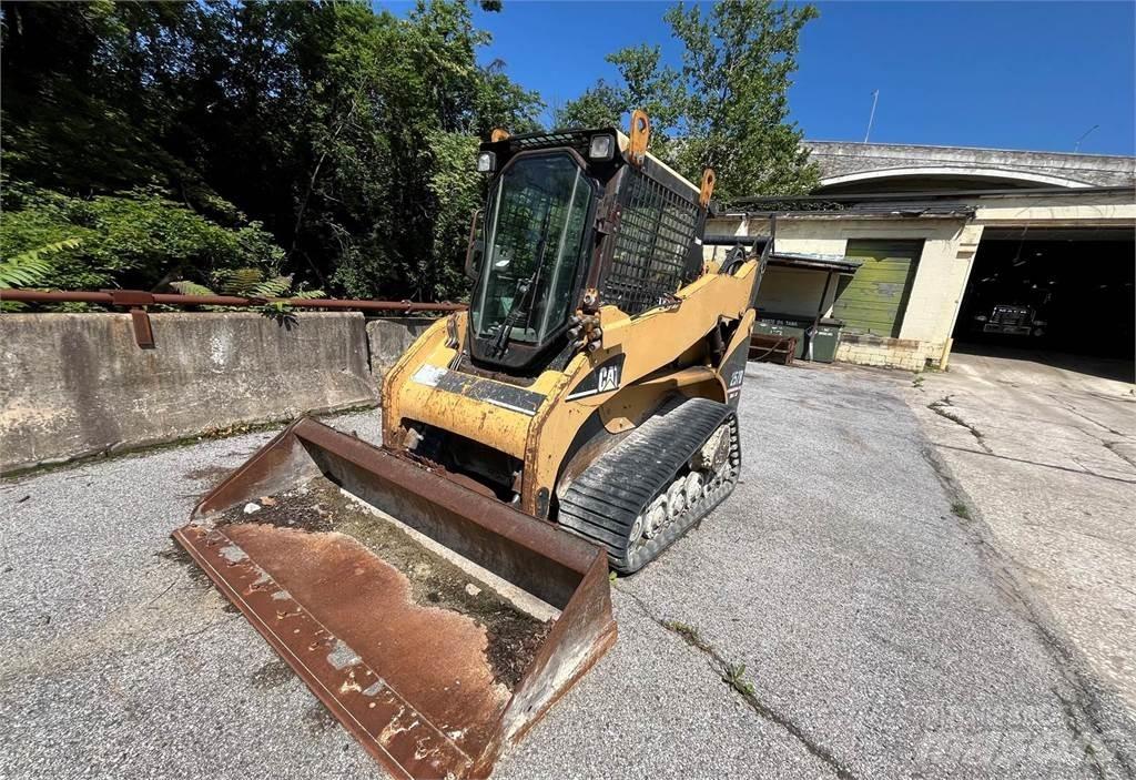 CAT 257B Skid steer loderler