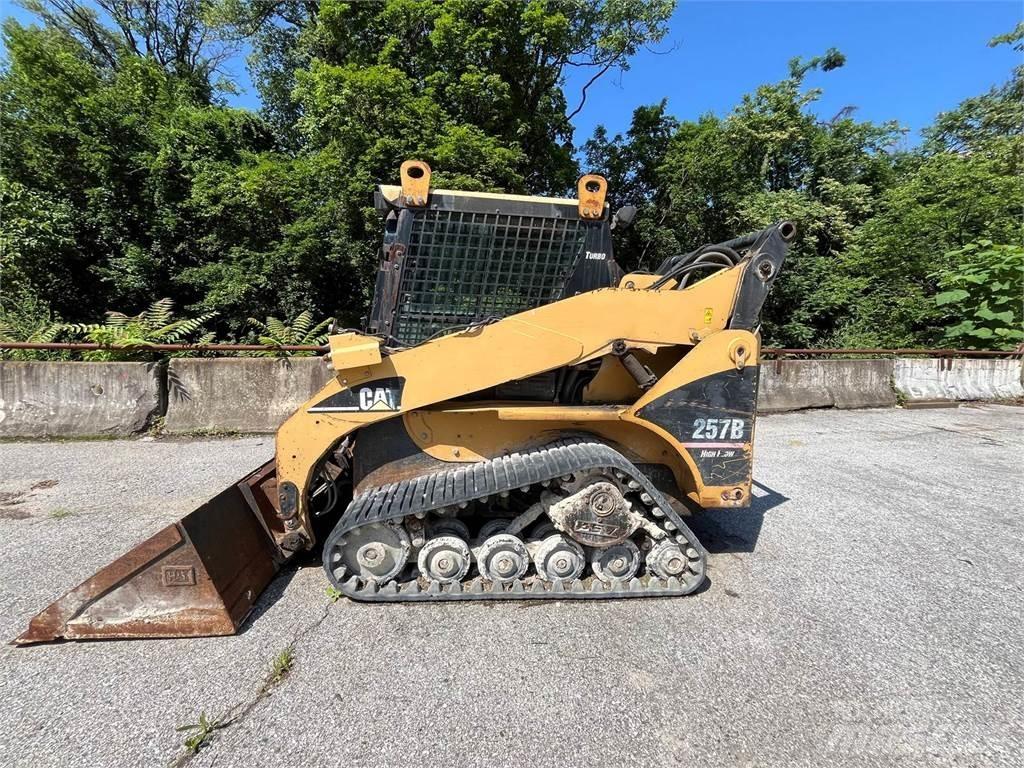 CAT 257B Skid steer loderler