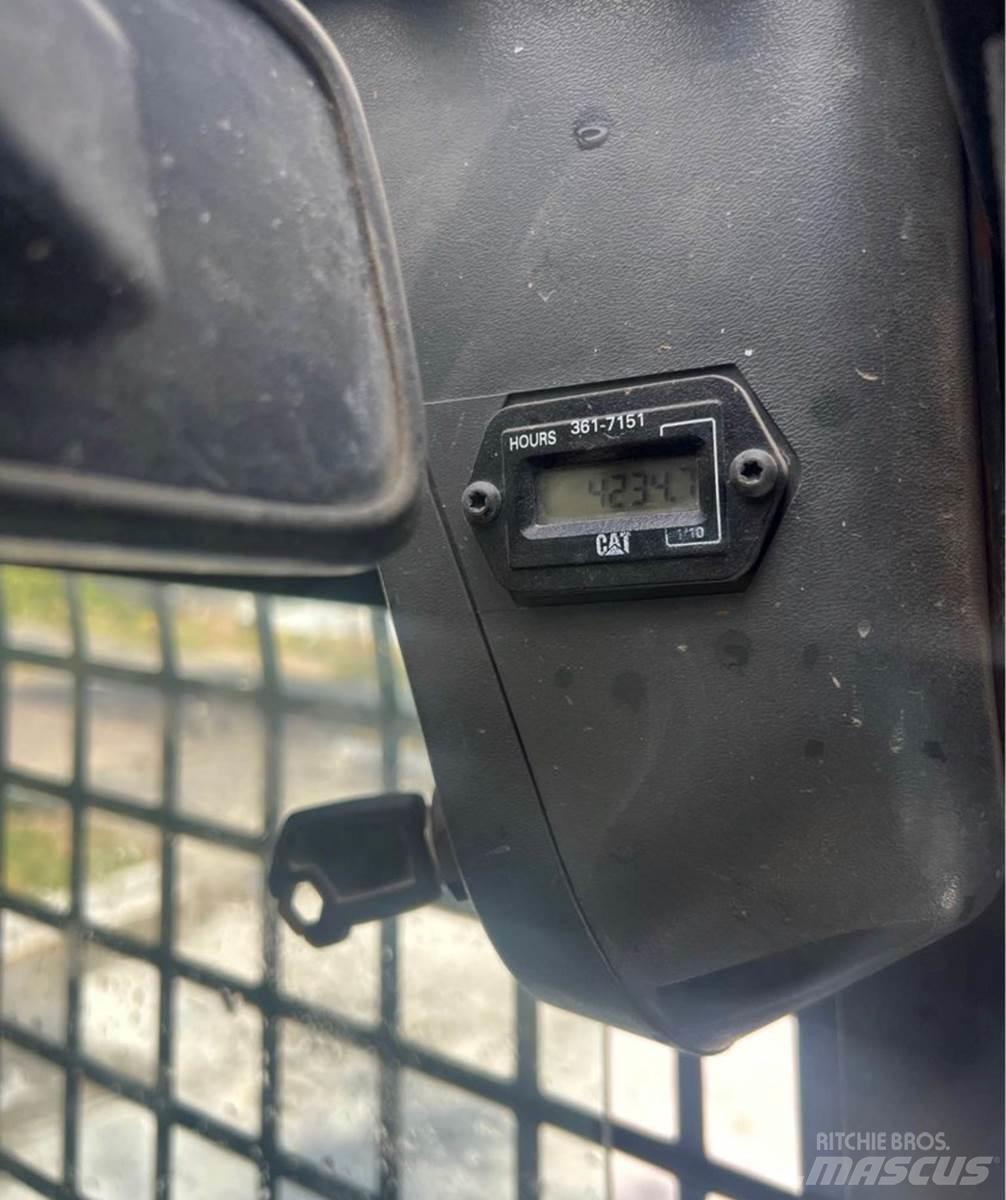 CAT 259B3 Skid steer loderler
