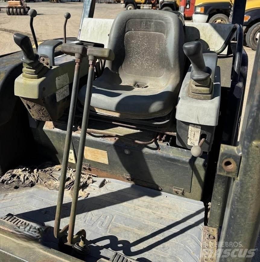 CAT 302.5 Mini ekskavatörler, 7 tona dek