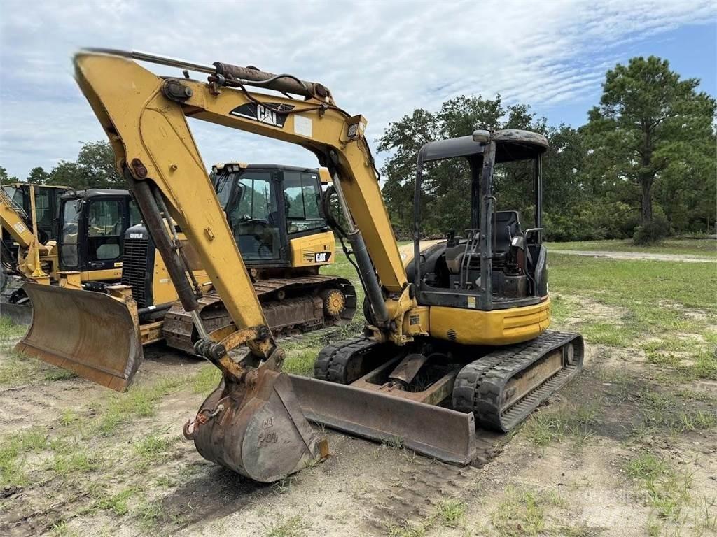CAT 304CR Mini ekskavatörler, 7 tona dek
