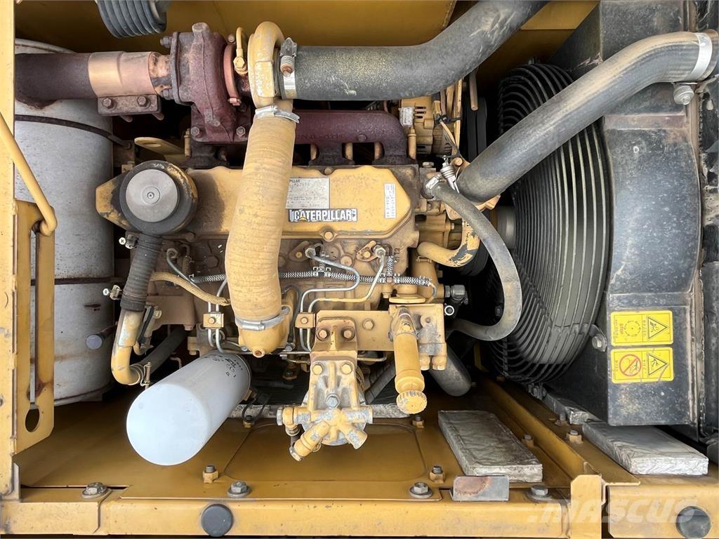 CAT 311C Paletli ekskavatörler