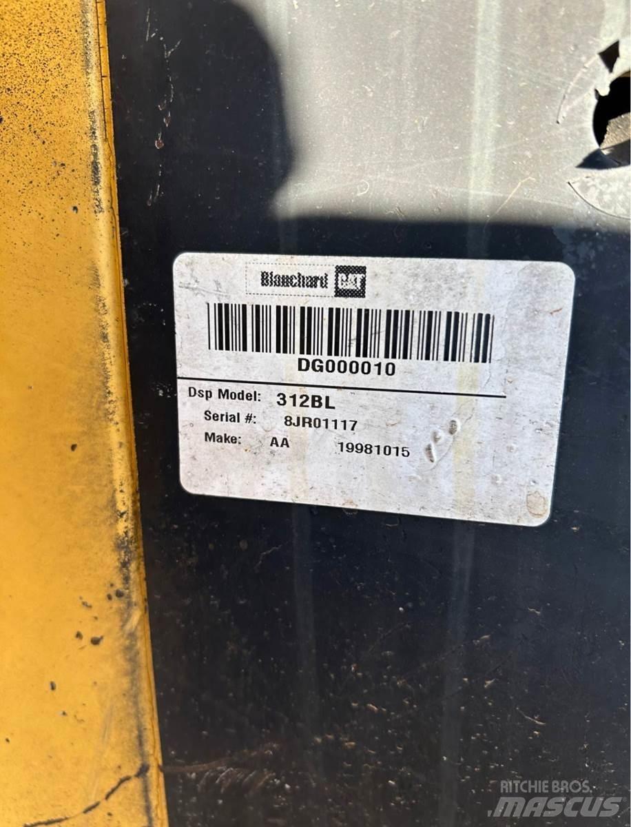 CAT 312BL Paletli ekskavatörler