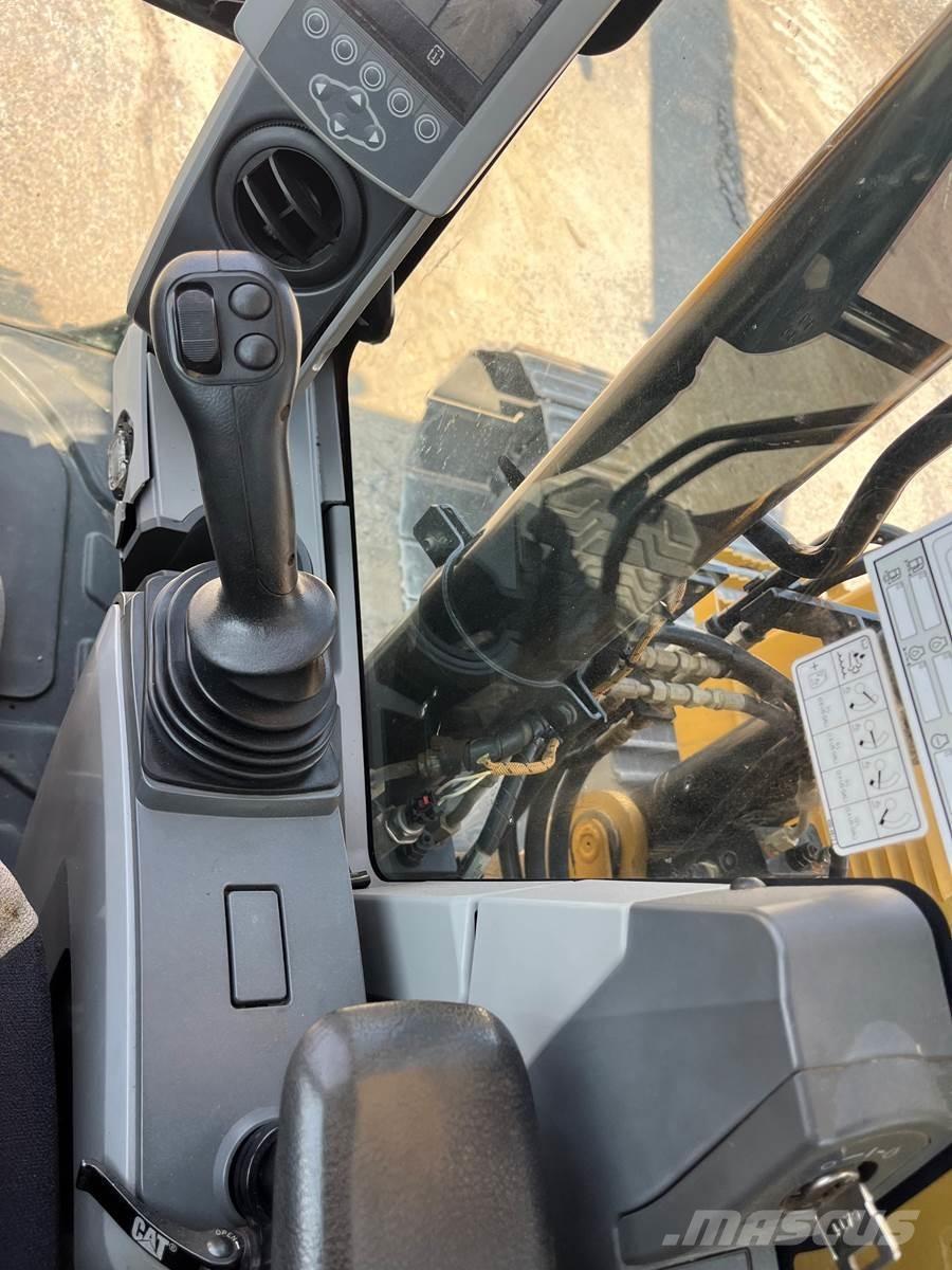 CAT 313FL Paletli ekskavatörler