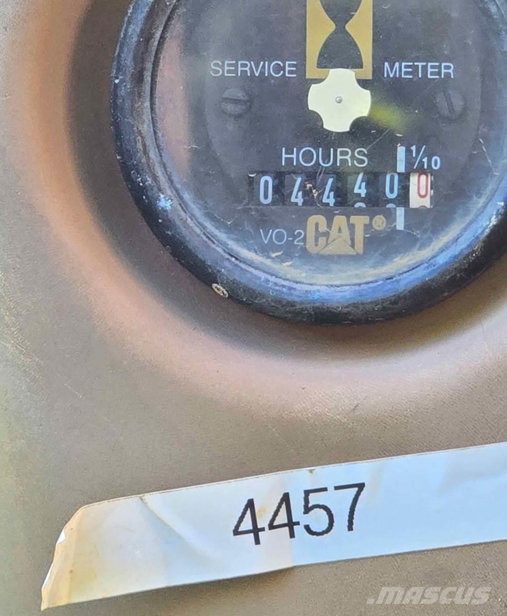 CAT 320L Paletli ekskavatörler