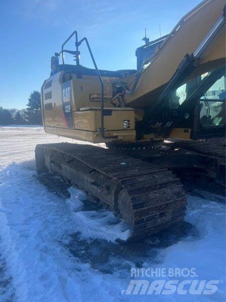 CAT 323FL Paletli ekskavatörler