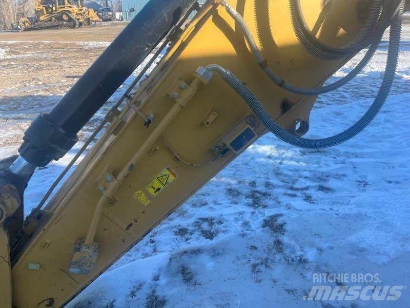 CAT 323FL Paletli ekskavatörler