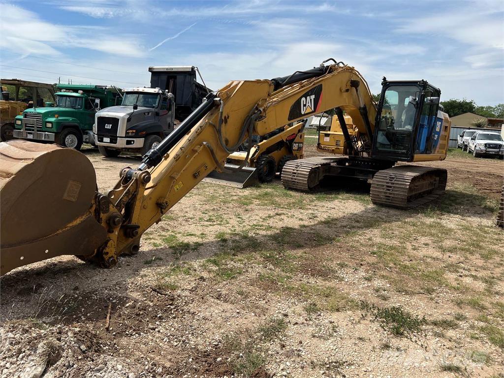 CAT 323FL Paletli ekskavatörler