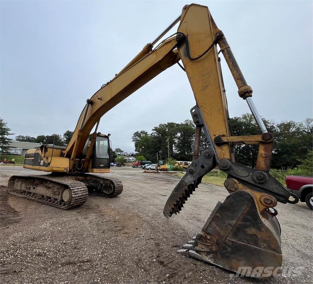 CAT 325 Paletli ekskavatörler