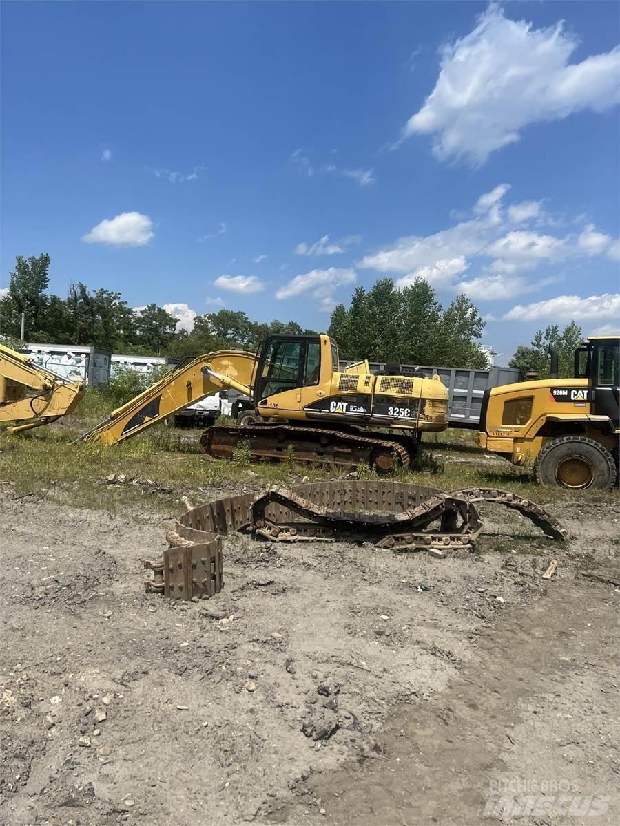 CAT 325CL Paletli ekskavatörler