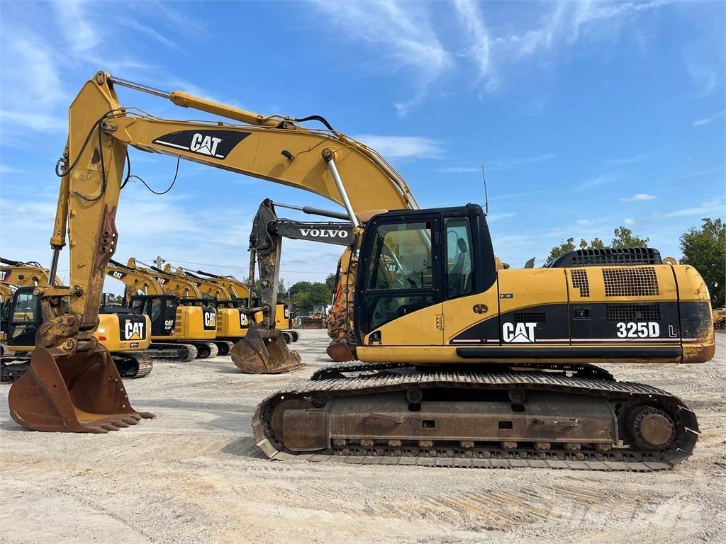 CAT 325DL Paletli ekskavatörler
